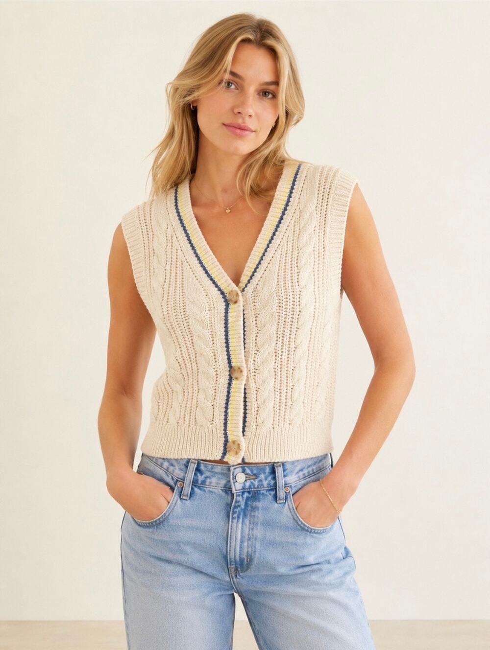 American Eagle Cable Knit Vest Button-Front V-Neck Cropped Tennis Prep Preppy XS